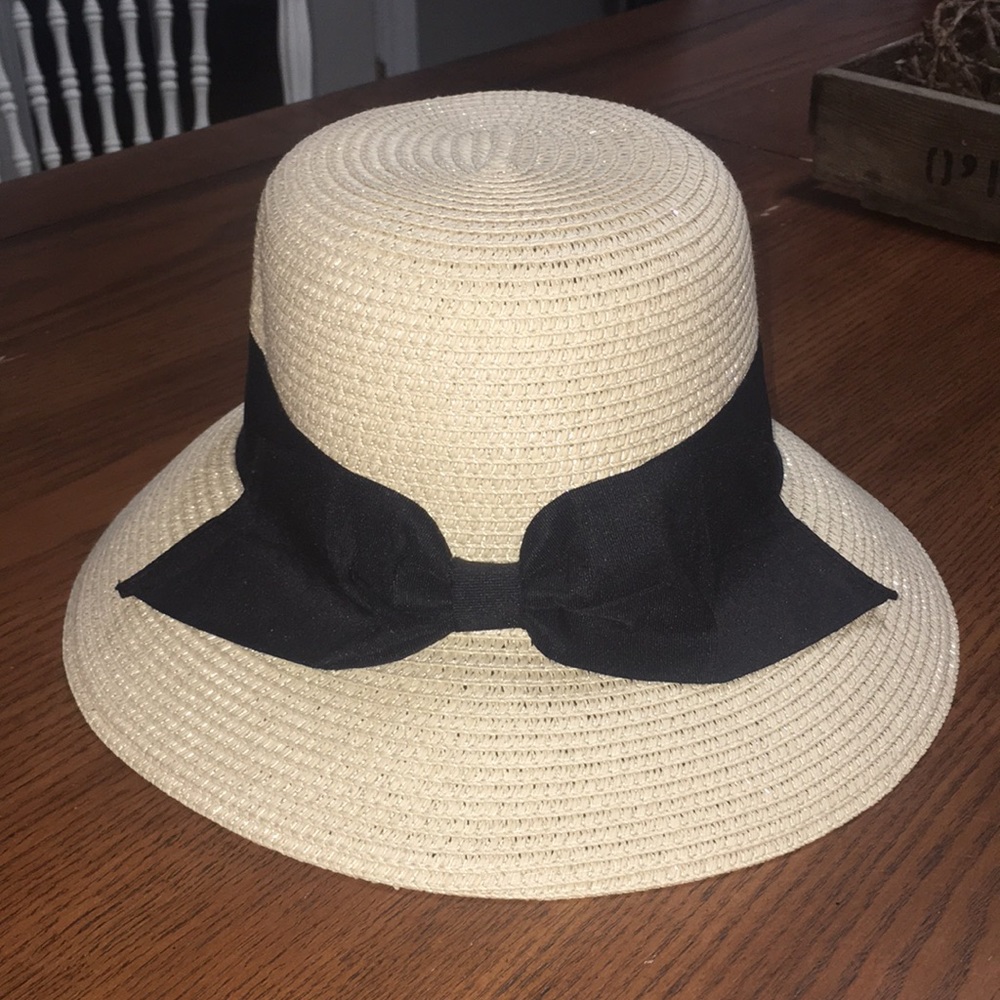 Brand new Siggi Sun Hat